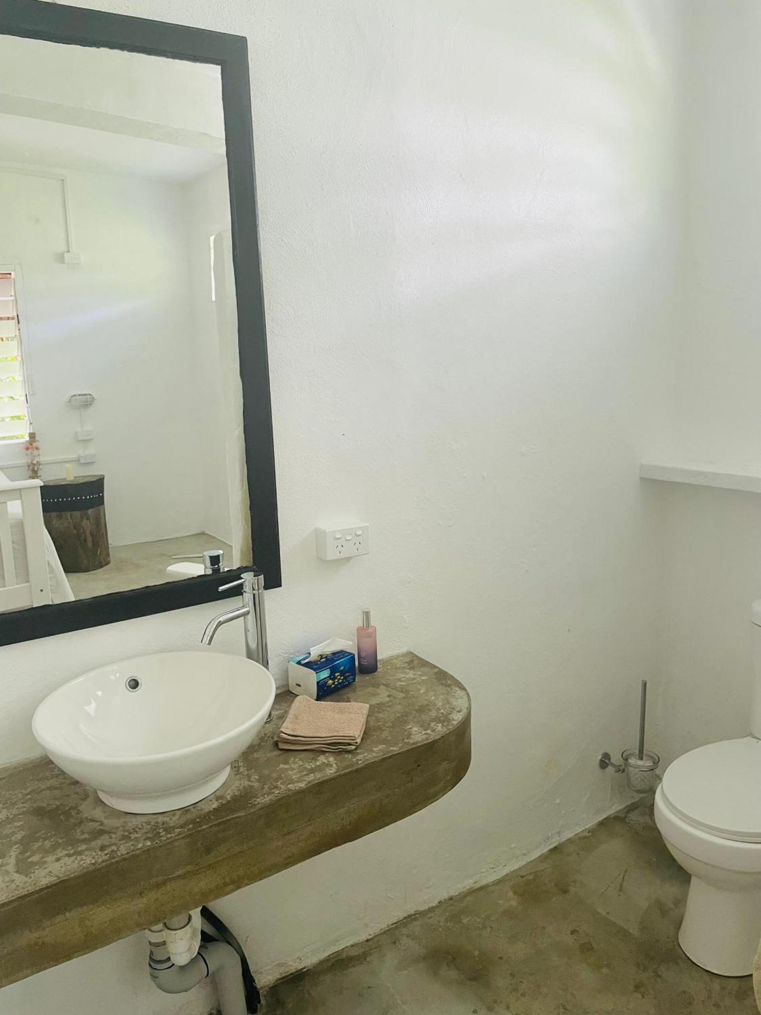 לינה וארוחת בוקר Eton Banana Bay Beach Club מראה חיצוני תמונה